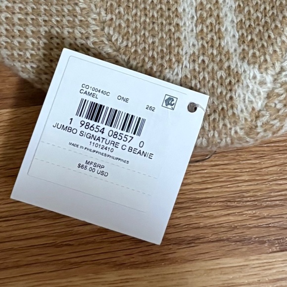 NWT Coach Women’s Jumbo Signature C Beanie main image 7